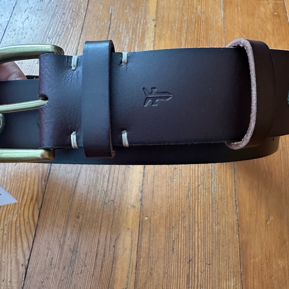 NWT FRYE Grommet Brown Leather Belt
(Brown Leather and Metal) - Picture 7 of 15